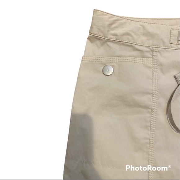 Eddie Bauer khaki skirt with drawstring and front patch pockets - Picture 7 of 10
